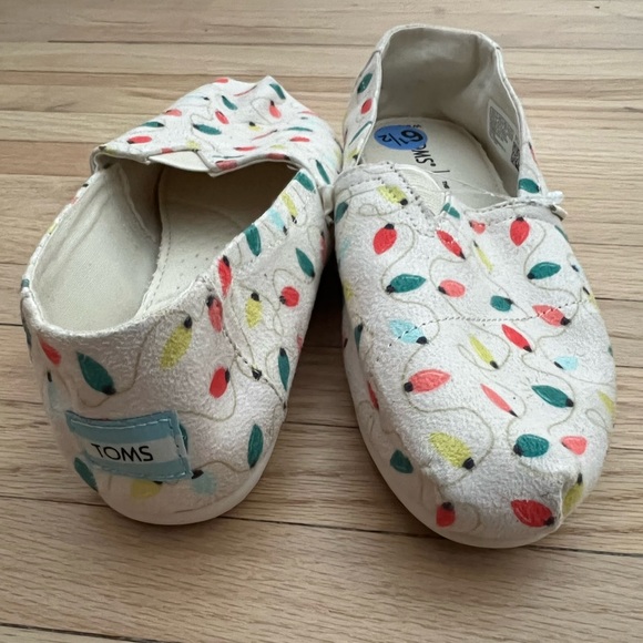 NWOT Belmont Forged Iron Tree Lights Print Christmas Holiday Shoes Size 6.5 - Picture 6 of 6